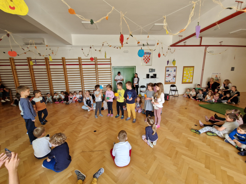 Najveseliji dan u DV 'Vidici': I mali i veliki pjevali su i plesali na zajedničkom okupljanju  