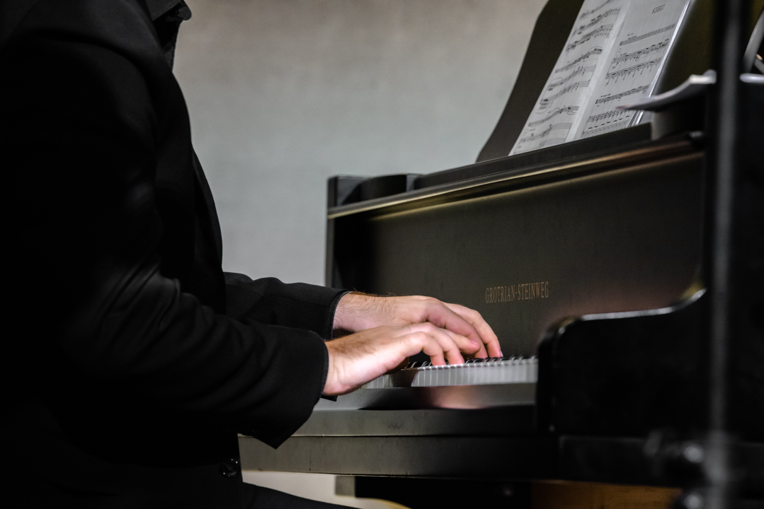 Tadesse i Guščić sinoć u Arsenu, klasični program se nastavlja danas uz Max Bruch Trio