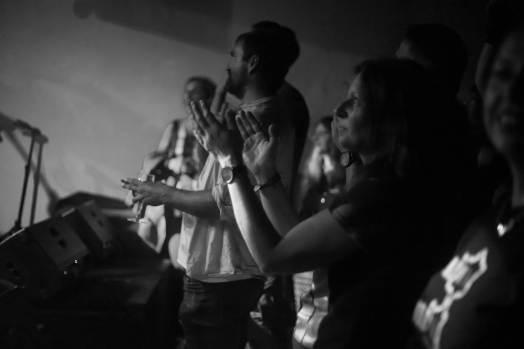 Jonathan rasprodao Azimut, pogledajte kako je bilo na energičnoj svirci riječkih rockera