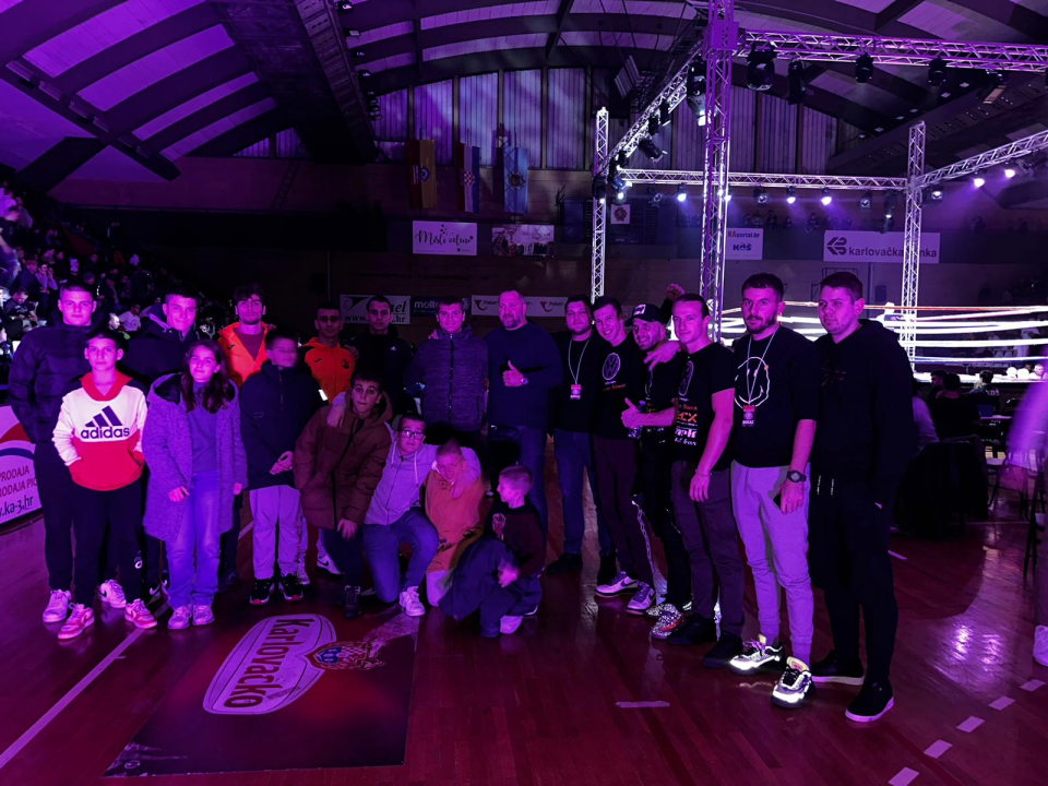 Andrija Perković stigao do devete, a Enrico Krluk do prve profesionalne pobjede u boksu