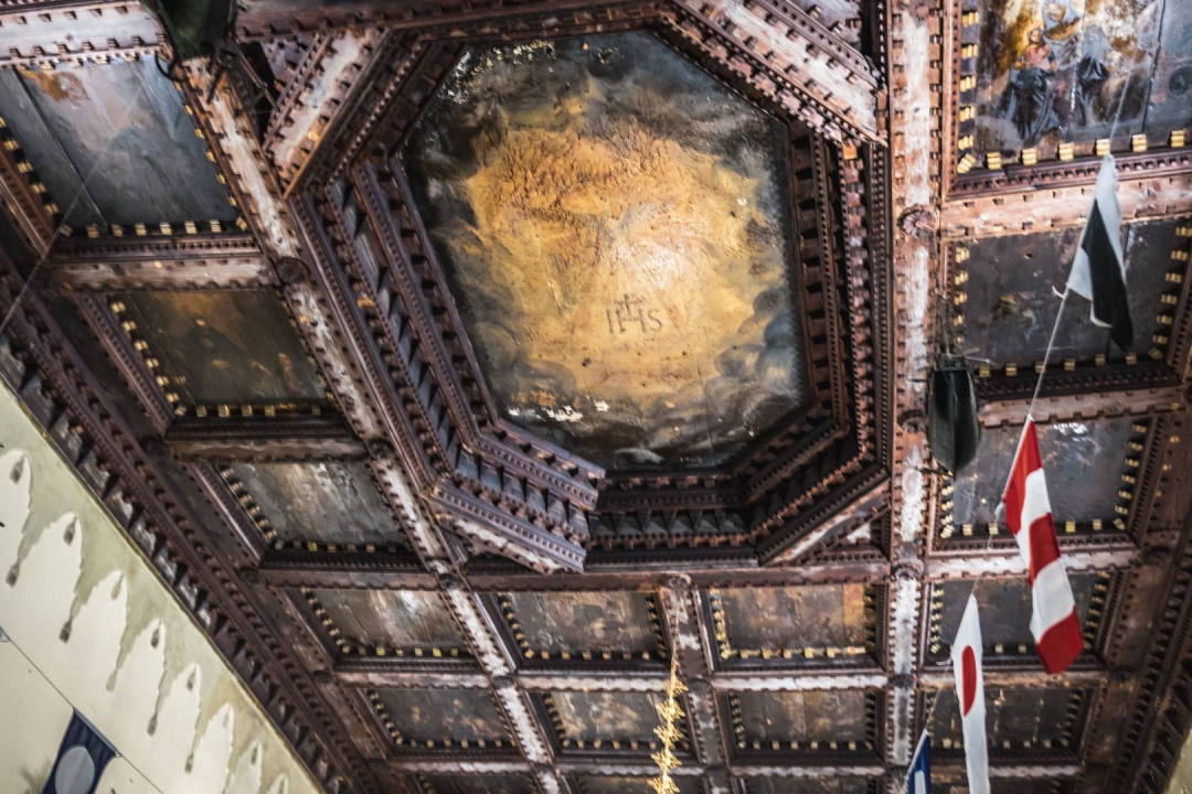 Arhitekti protiv uspomene na izvorni Šibenik, ili priča o crkvi sv. Nikole i bombama na Svetu Lucu 