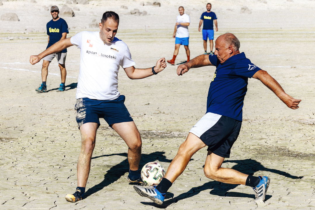 Nogometno rivalstvo traje već 79 godina: Okršaj Vukova i Vilenjaka na Modrom jezeru je spektakl!