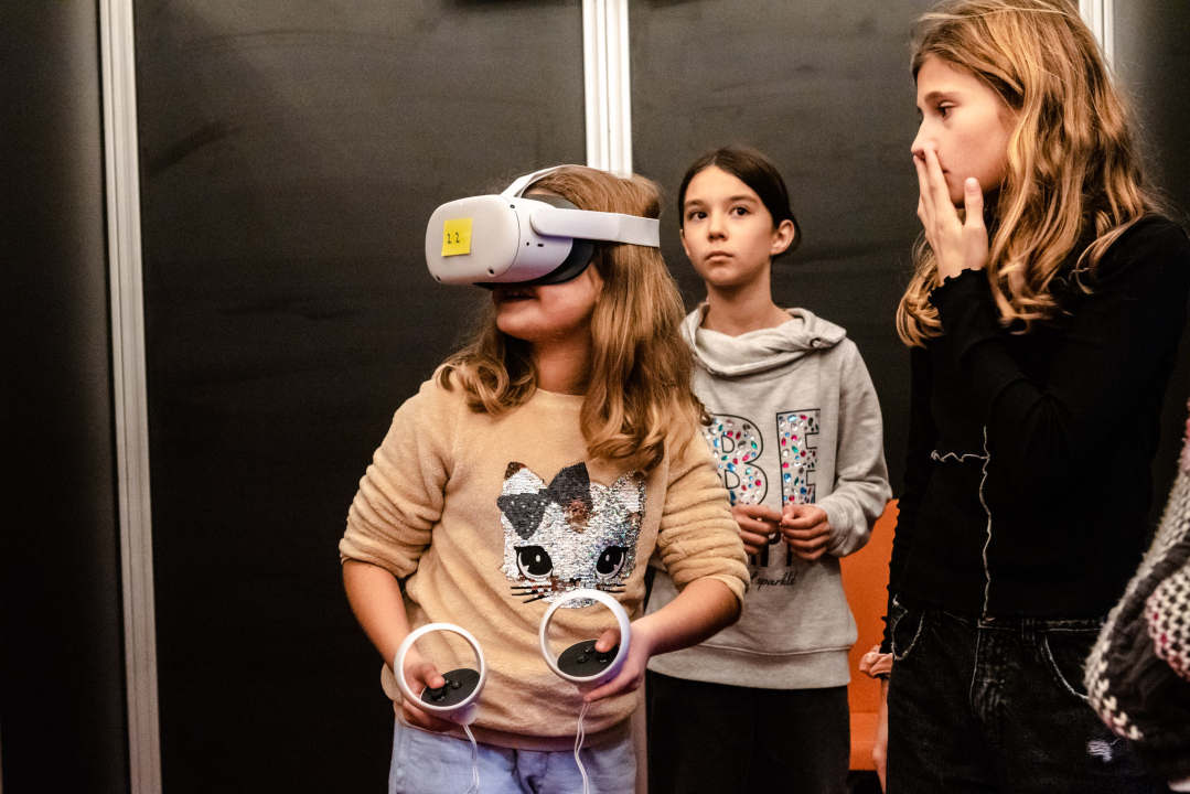 Kupola u đardinu postaje prolaz u drugu dimenziju: Za vikend nabacite VR naočale, odaberite igru i zakoračite u virtualnu stvarnost!