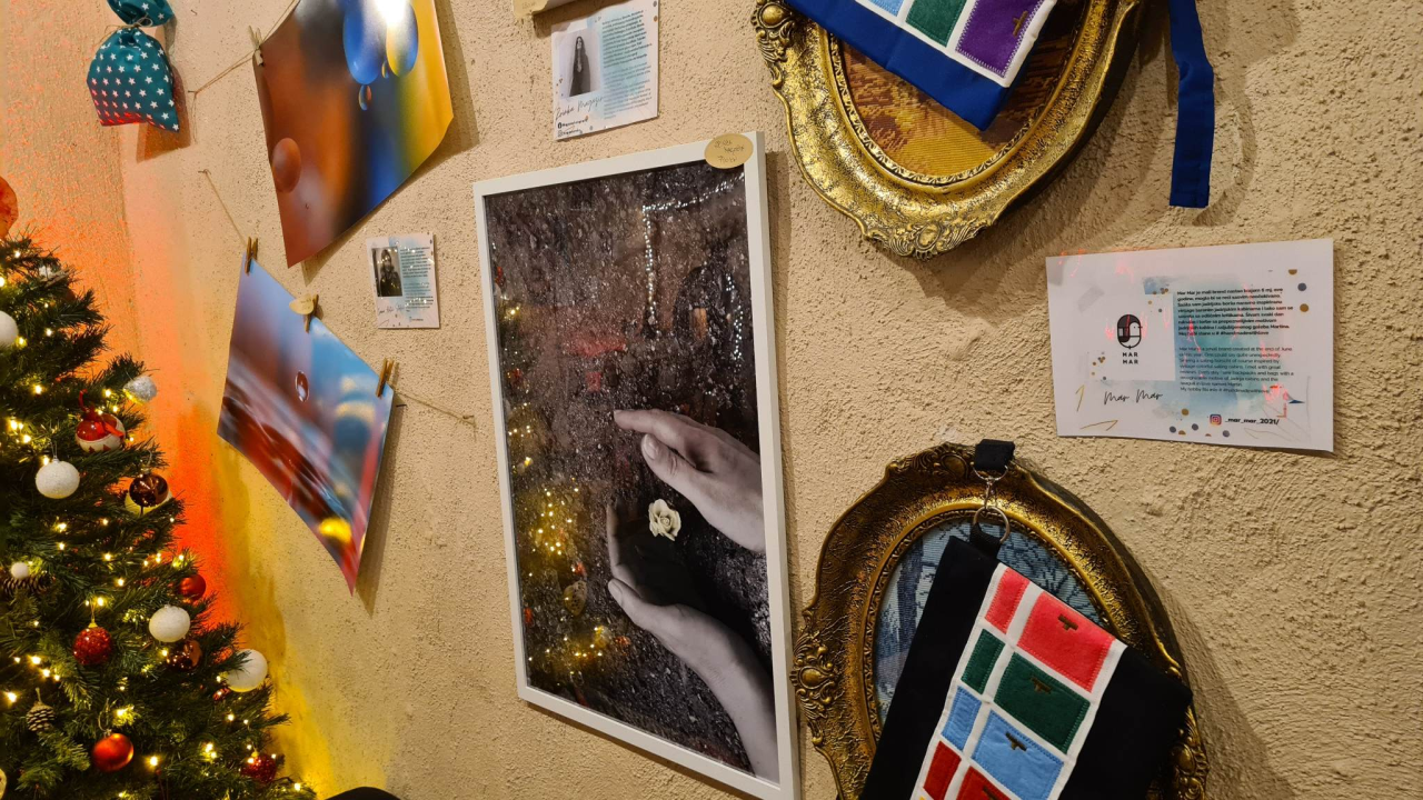 Prodajna izložba u čarobnom ambijentu: U Azimutu otvoren još jedan 'Božićni tinel' 