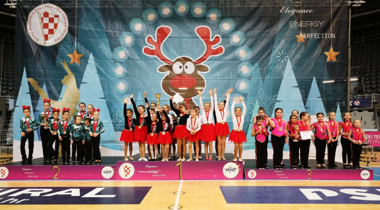 Sjajan debitantski nastup za mažoretkinje Grada Šibenika: Kući se vratile s dva prva i jednim drugim mjestom