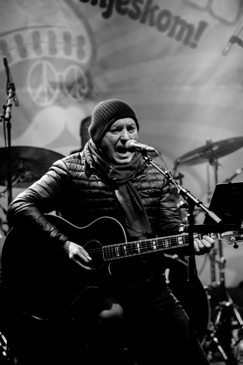 Kruška &amp; Latino u četvrtak su Šibenčanima otpjevali najpoznatije latino hitove