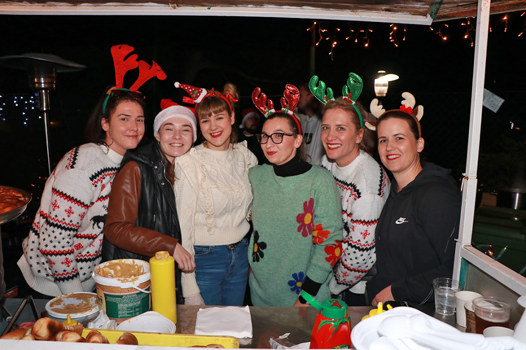 U Primoštenu i ove godine dobra atmosfera na Adventu