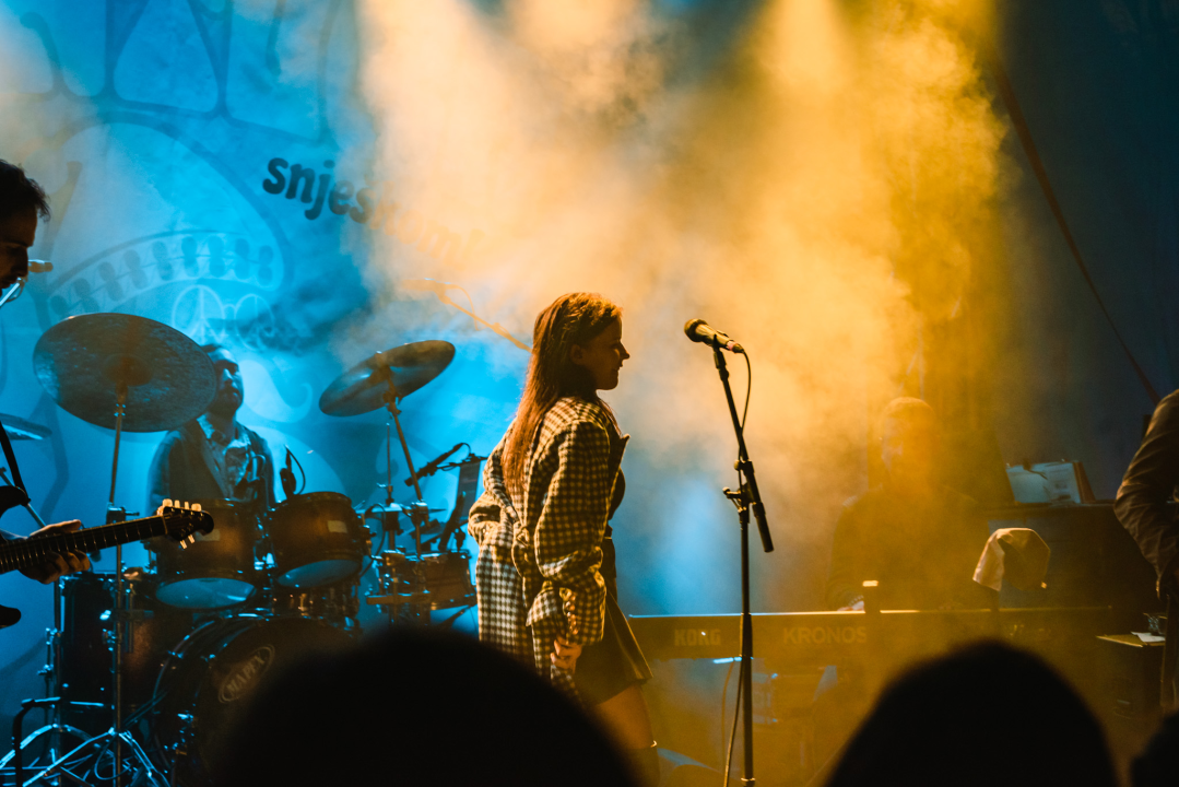 Vesna Pisarović dobrim starim hitovima oduševila Šibenčane