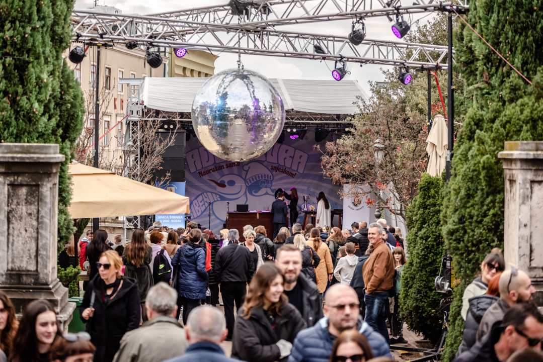 Toni Slavica i Nives Radić, vaterpolisti Solarisa i vaterpolistice Viktorije ovogodišnji su laureati