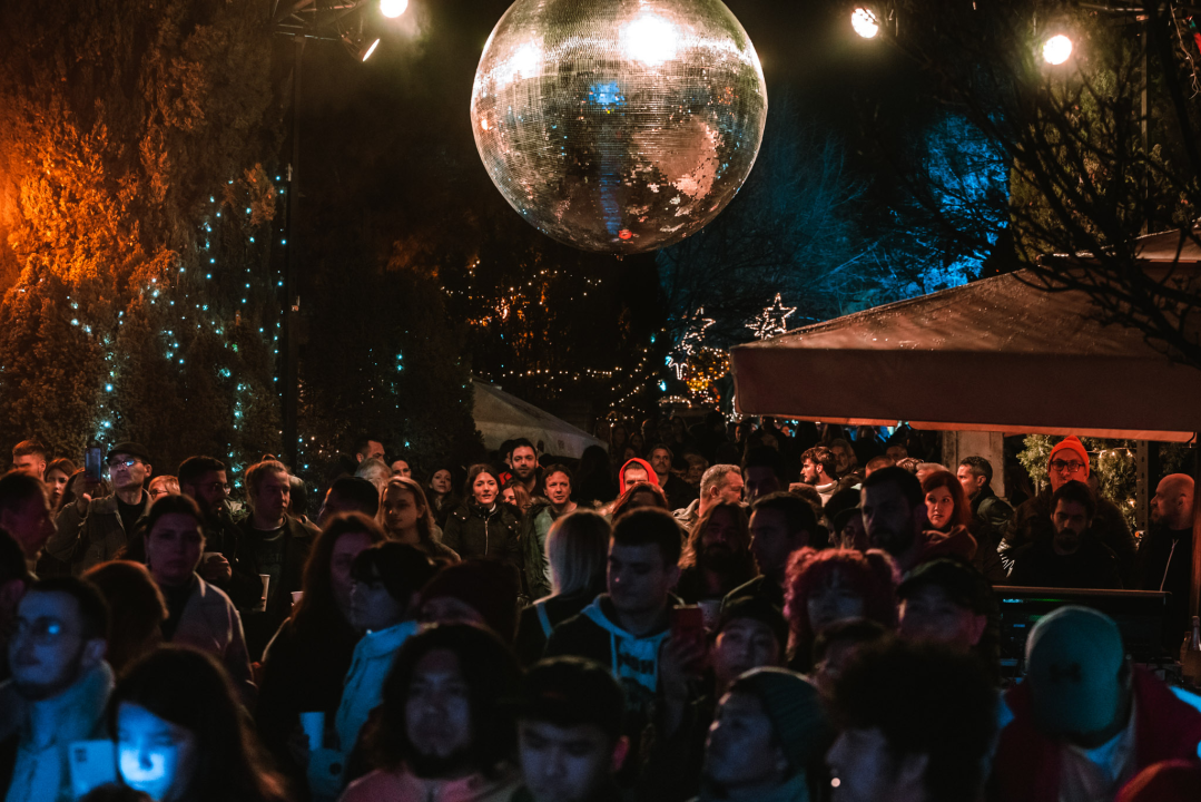 Parkić je Novu dočekao uz zagrebački pop rock Band Bang Bang  