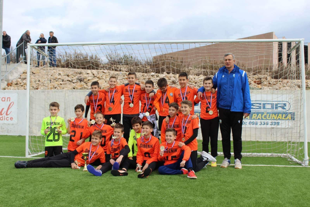 Mladi nogometaši Šibenika na 9. Vodice Cupu do dva zlata i dva srebra