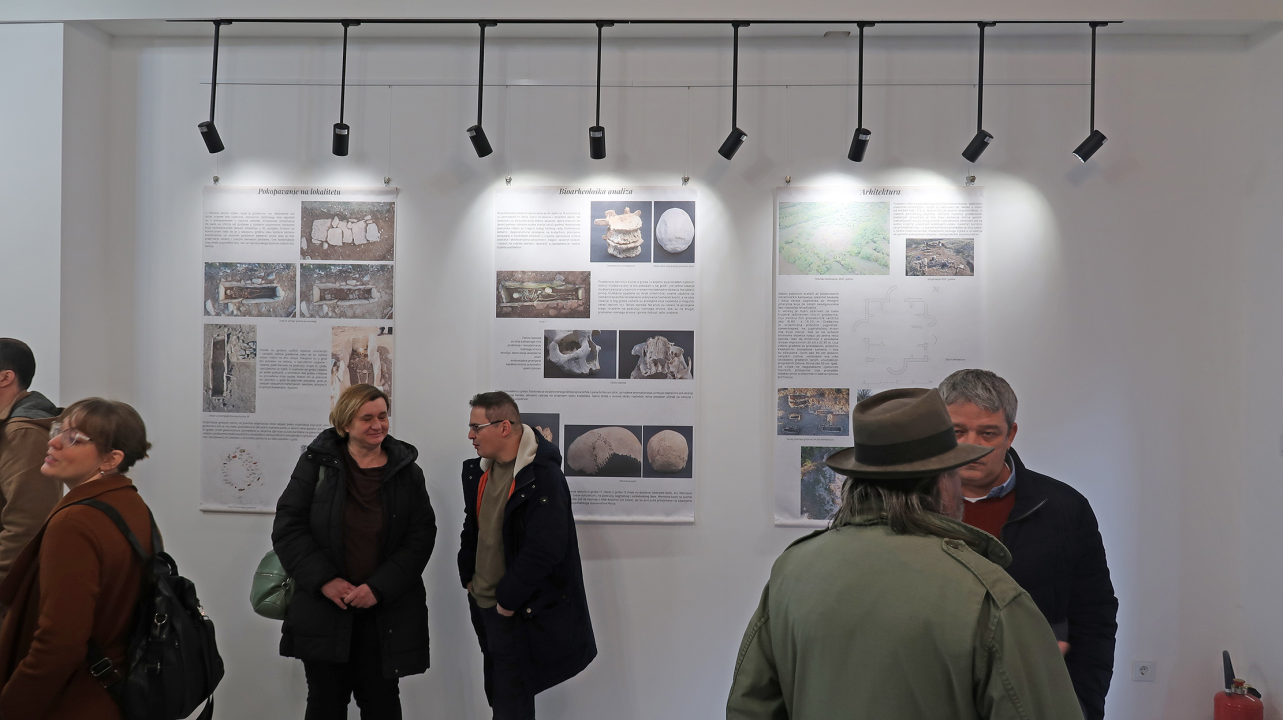 Institut za arheologiju u Zagrebu slavi rođendan uz kolege iz Šibenika: Otvorena izložba o lokalitetu Mukoše