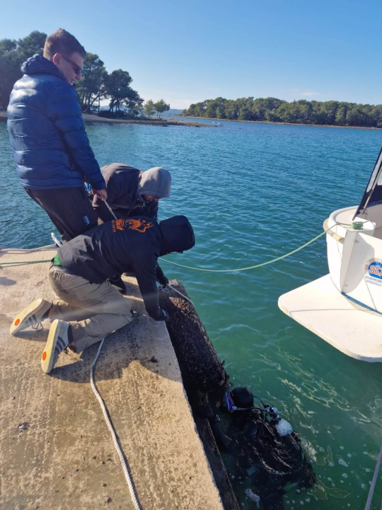 U uvali Škar održana 5. akcija čišćenja podmorja u sklopu projekta Plavi Jadran 