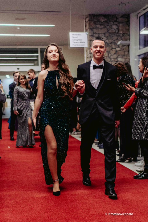 Zavirite na blještavi maturalni ples Turističko-ugostiteljske škole Šibenik (2)