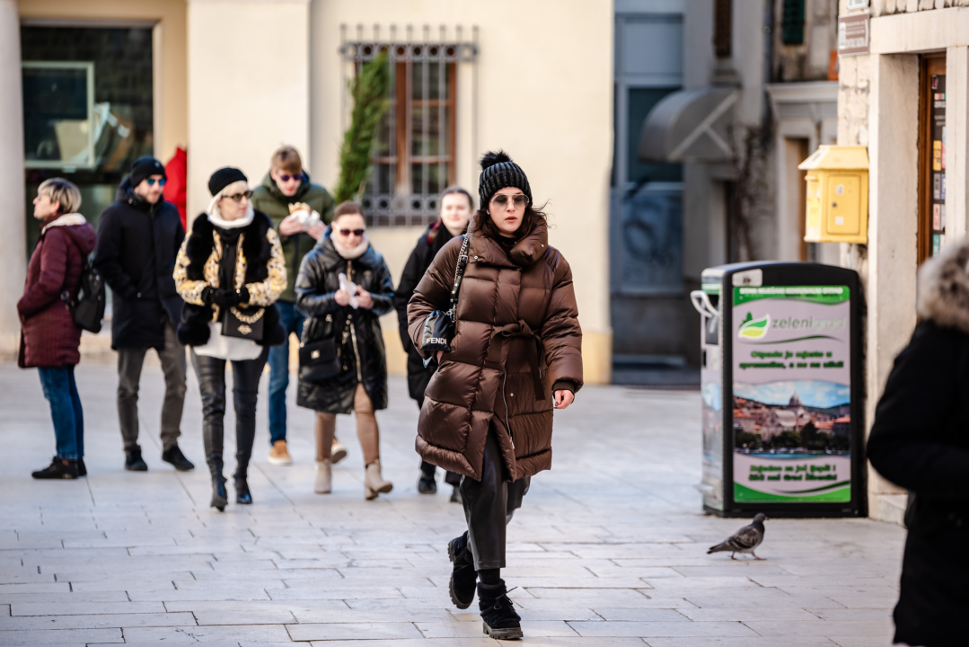 Ležerne i trendi kombinacije koje će vas osvojiti na prvu: Evo tko nam je ovaj tjedan upao u oko!
