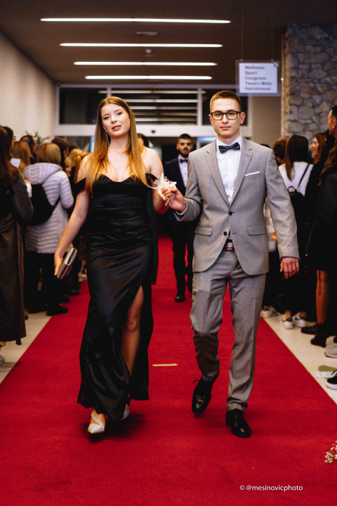 Zavirite na blještavi maturalni ples Tehničke škole Šibenik (1)