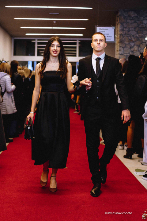 Zavirite na blještavi maturalni ples Tehničke škole Šibenik (1)