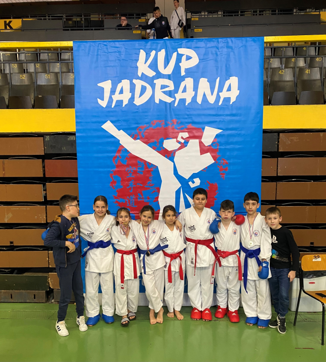 Članovi Karate kluba Osvita vratili se iz Splita s rekordnih 16 medalja!