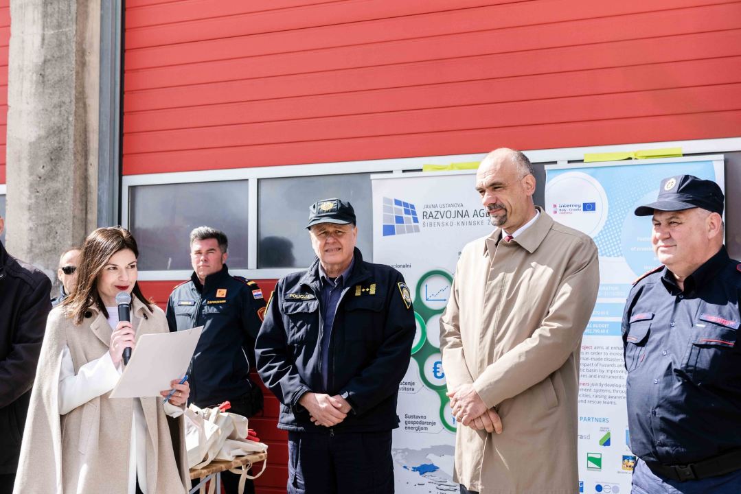 U Vodicama predstavljeni rezultati projekta FIRESPILL: 'Kroz simulator plamenih udara u mjesec dana prošlo 220 vatrogasaca' 