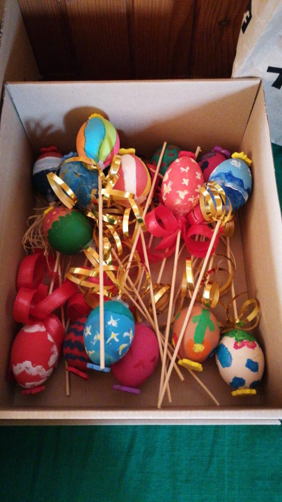 Vrijedne ruke malenih Šibenčana: Izradili ukrase, pa organiziraju humanitarnu izložbu 