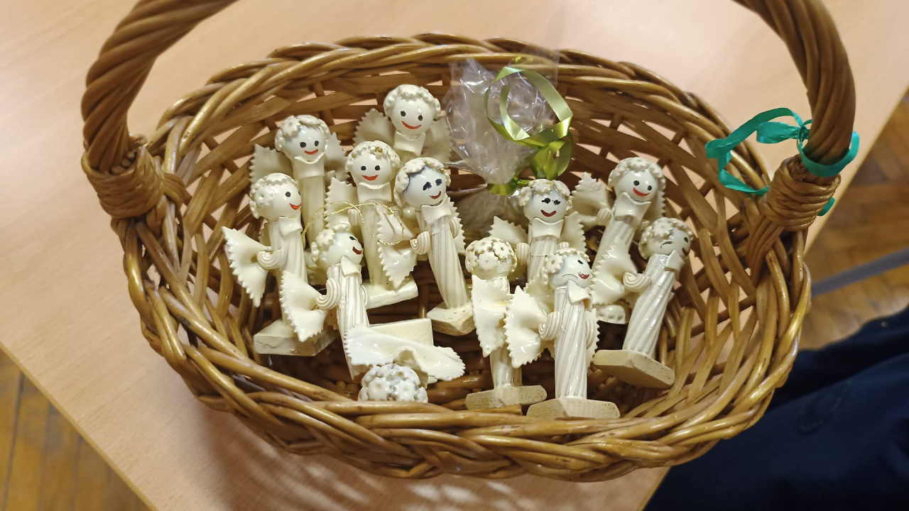 Vrijedne ruke malenih Šibenčana: Izradili ukrase, pa organiziraju humanitarnu izložbu 