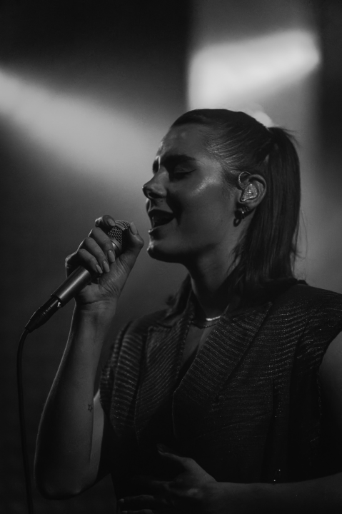 Nika Turković do vrha napunila Azimut na svom prvom nastupu u Šibeniku