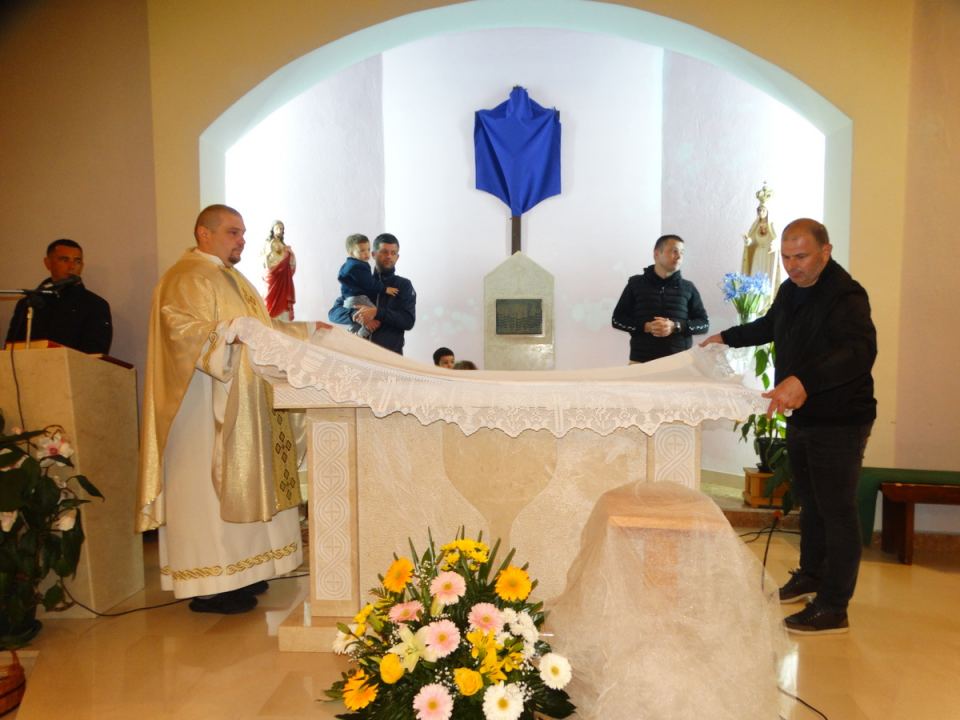 U Vukšiću održan obred pranja nogu dvanestorici vjernika na Veliki četvrtak 