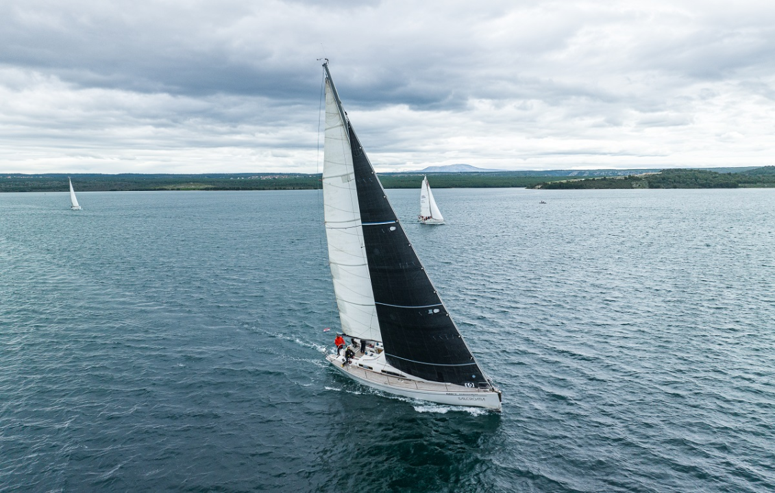 Nova nautička sezona počela Skradinskom regatom krstaša