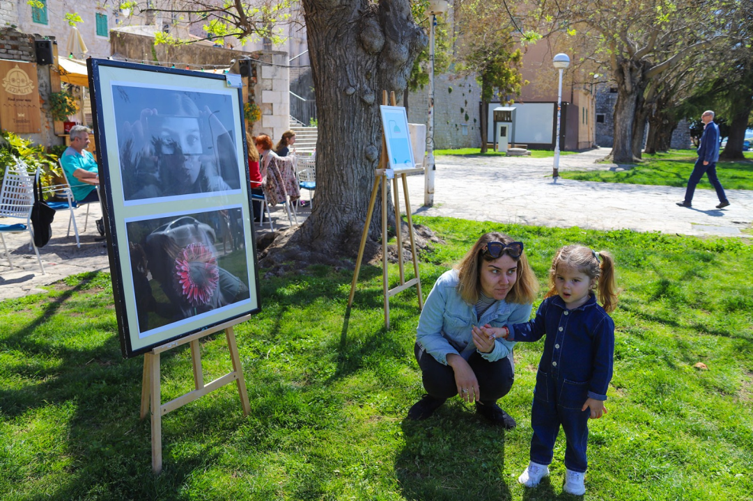 U okviru Svjetskog dana umjetnosti otvorena izložba 'Ja umjetnik'