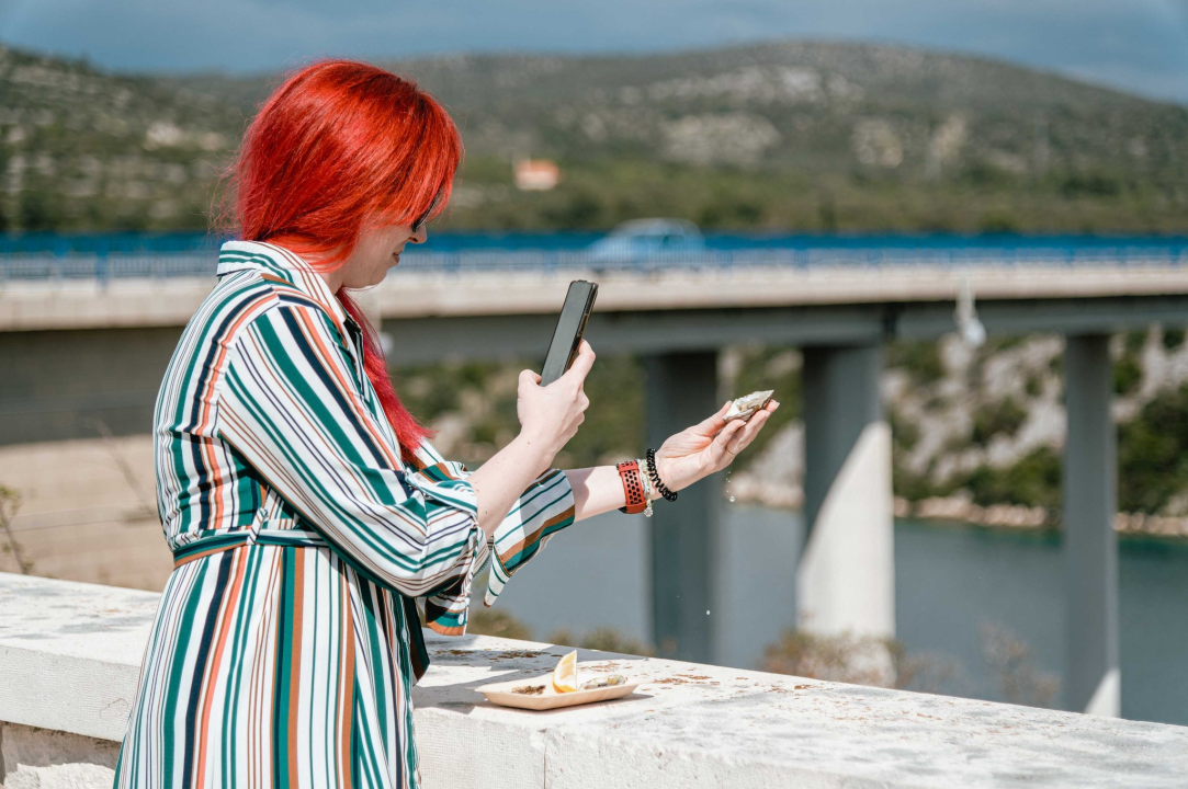 Uživajte u morskim delicijama kušaonice školjaka i vina Oyster22!