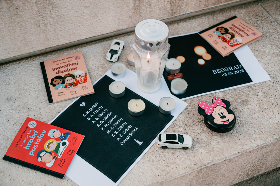 Na Poljani svijeće, autići i Minnie Mouse za djecu ubijenu u Beogradu