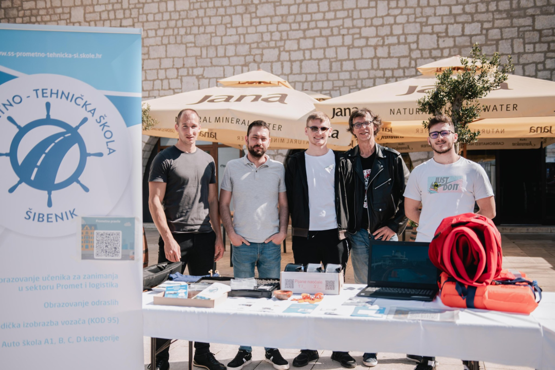 Učenici srednjih i osnovnih škola obilježavaju Dan Šibensko-kninske županije: 'Nadam se da ćete svi tu ostati' 