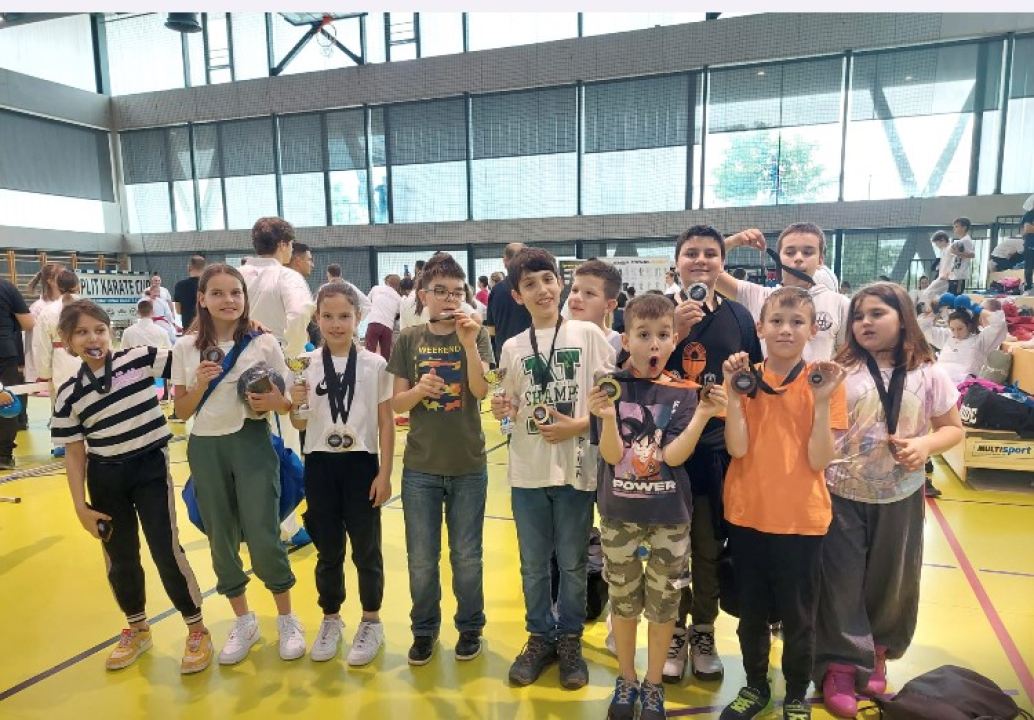 Šibenski karataši vratili se iz Splita sa 14 medalja 