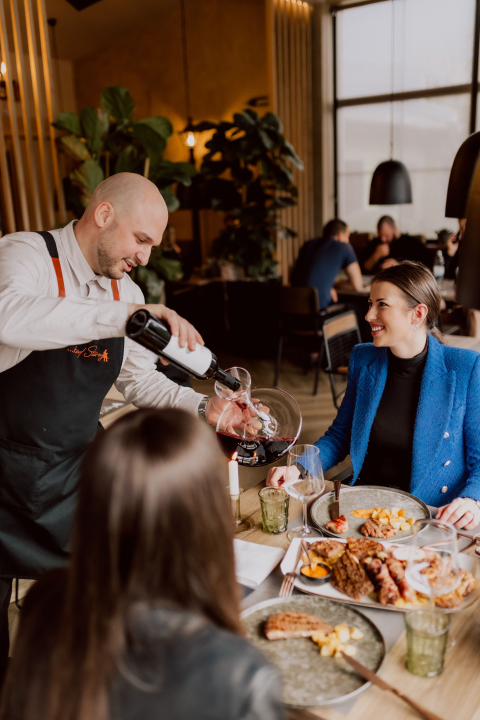 Isprobajte nenadmašne mesne plate u bistrou 'Kod starog'! 