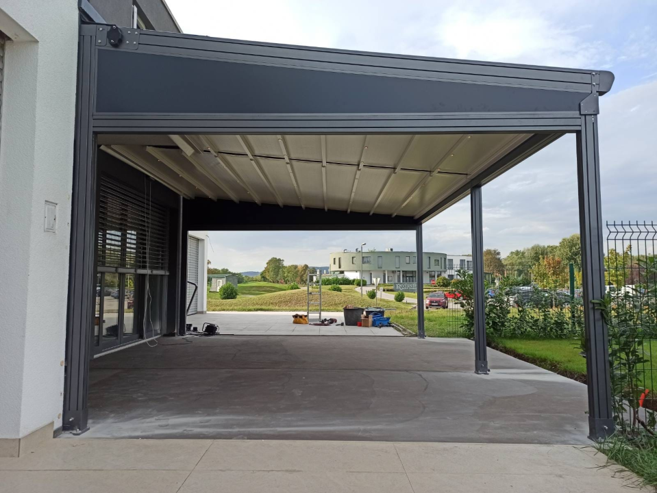 Uredite svoj balkon ili terasu kvalitetnom tendom po mjeri! 