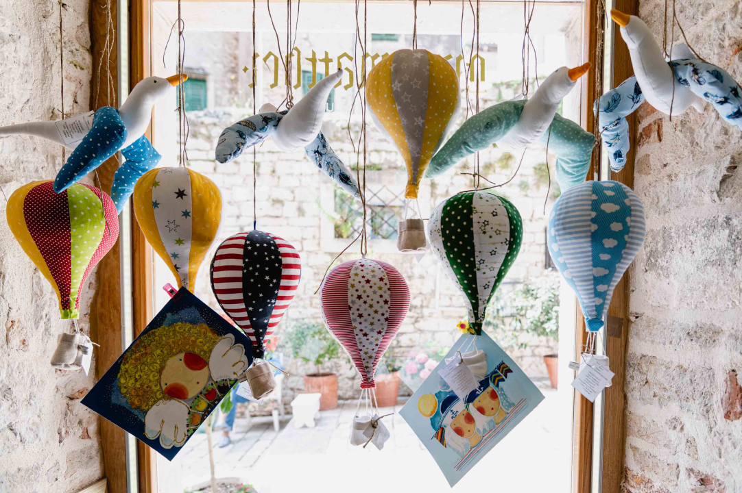 Uljepšajte dom, poslovni prostor ili apartman jedinstvenim umjetninama iz Galerije Juraj Dalmatinac