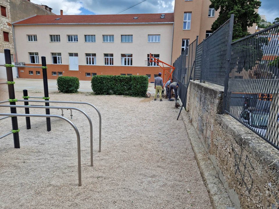 Počeli radovi: Legendarni beton na vanjskim koševima Partizana zamijenit će antistres gumena podloga