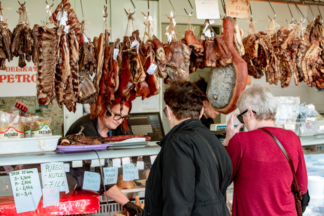 Delikatese Petrović sa šibenske pijace proširile svoju ponudu: Traže i vozača na neodređeno vrijeme