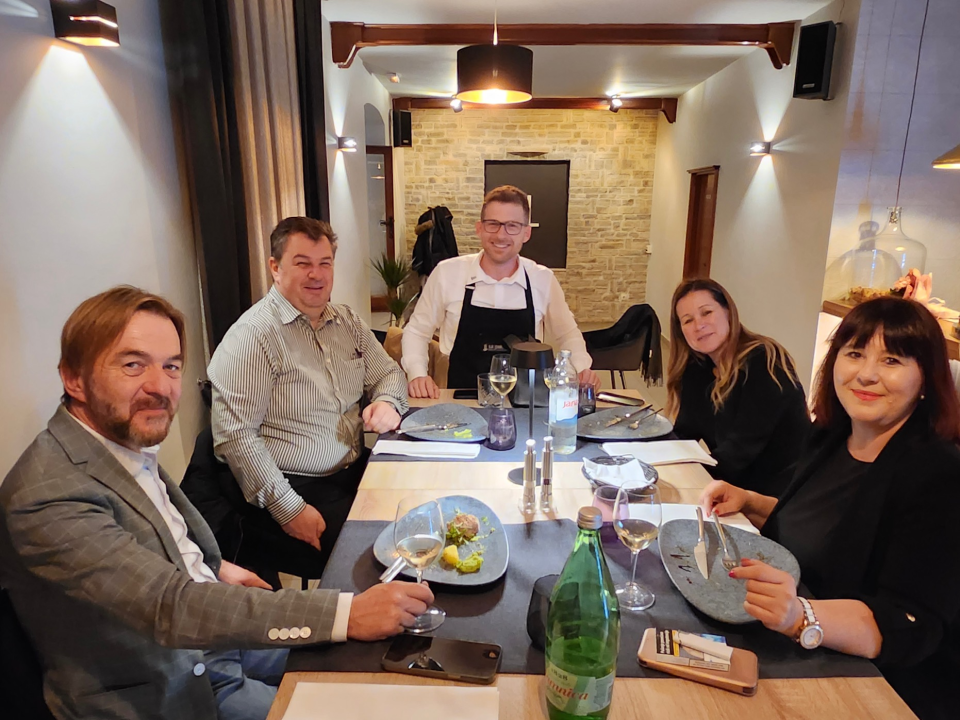 Uživajte u ljetnoj terasi Le Jardina uz vrhunsku hranu i najljepši pogled! 