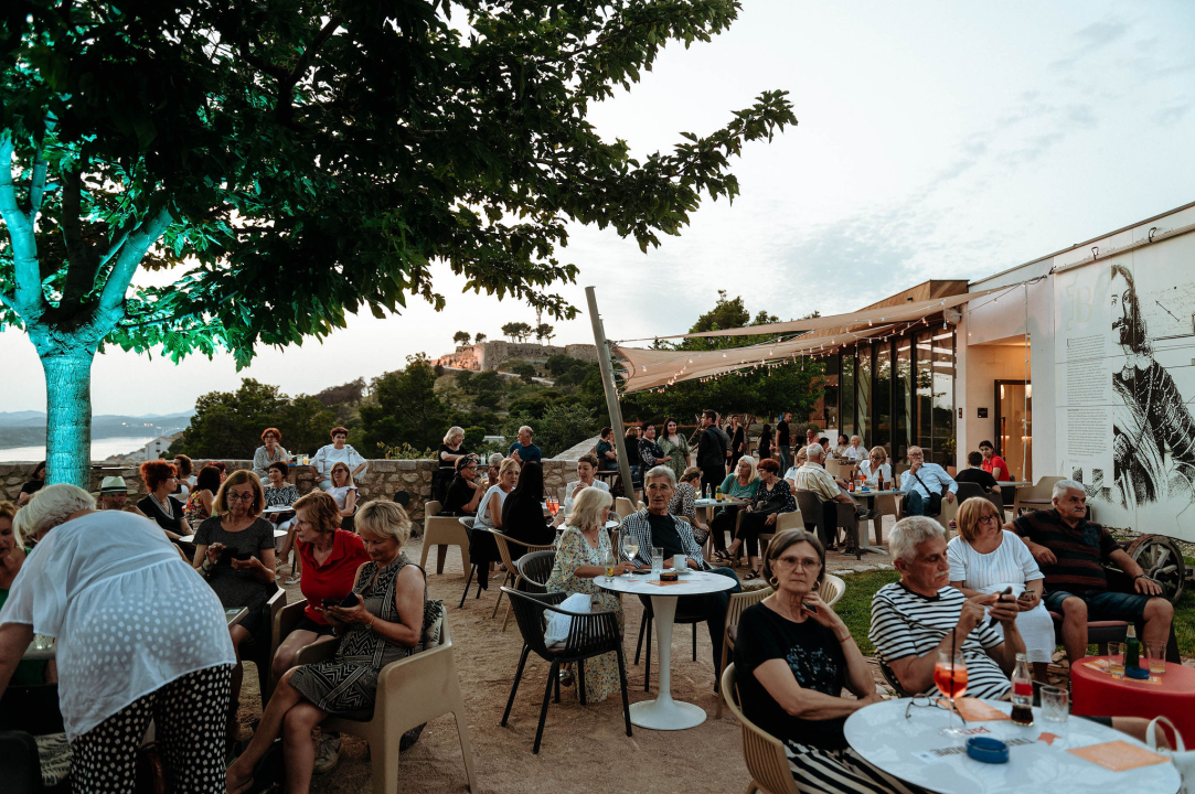 Nera, Gordana i Đani ‘Čarobnim mjuziklom’ oduševili na Baroneu: Večeras glazbeni dokumentarac