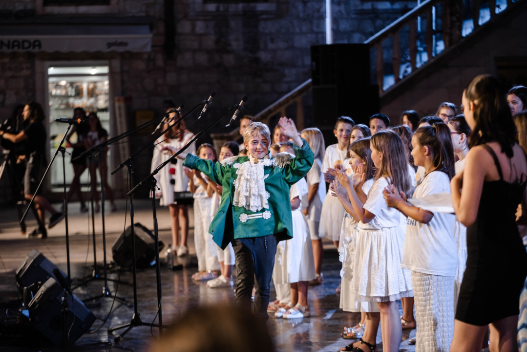 Ribar Palunko, a i žena mu, otvorit će u subotu 63. MDF: Generalna proba prošla u najboljem redu