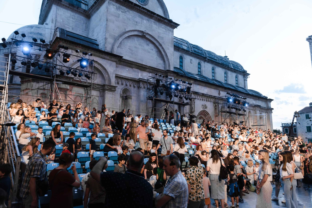 Ribar Palunko, a i žena mu, otvorit će u subotu 63. MDF: Generalna proba prošla u najboljem redu