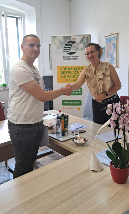 Polaznici POU Šibenik uspješno obranili završne radove: 'Cjeloživotno obrazovanje je najbitnije!'