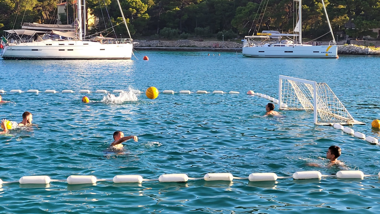 Povijesna utakmica za Prvić Luku: Kako je vaterpolo uzburkao usnulu valu...