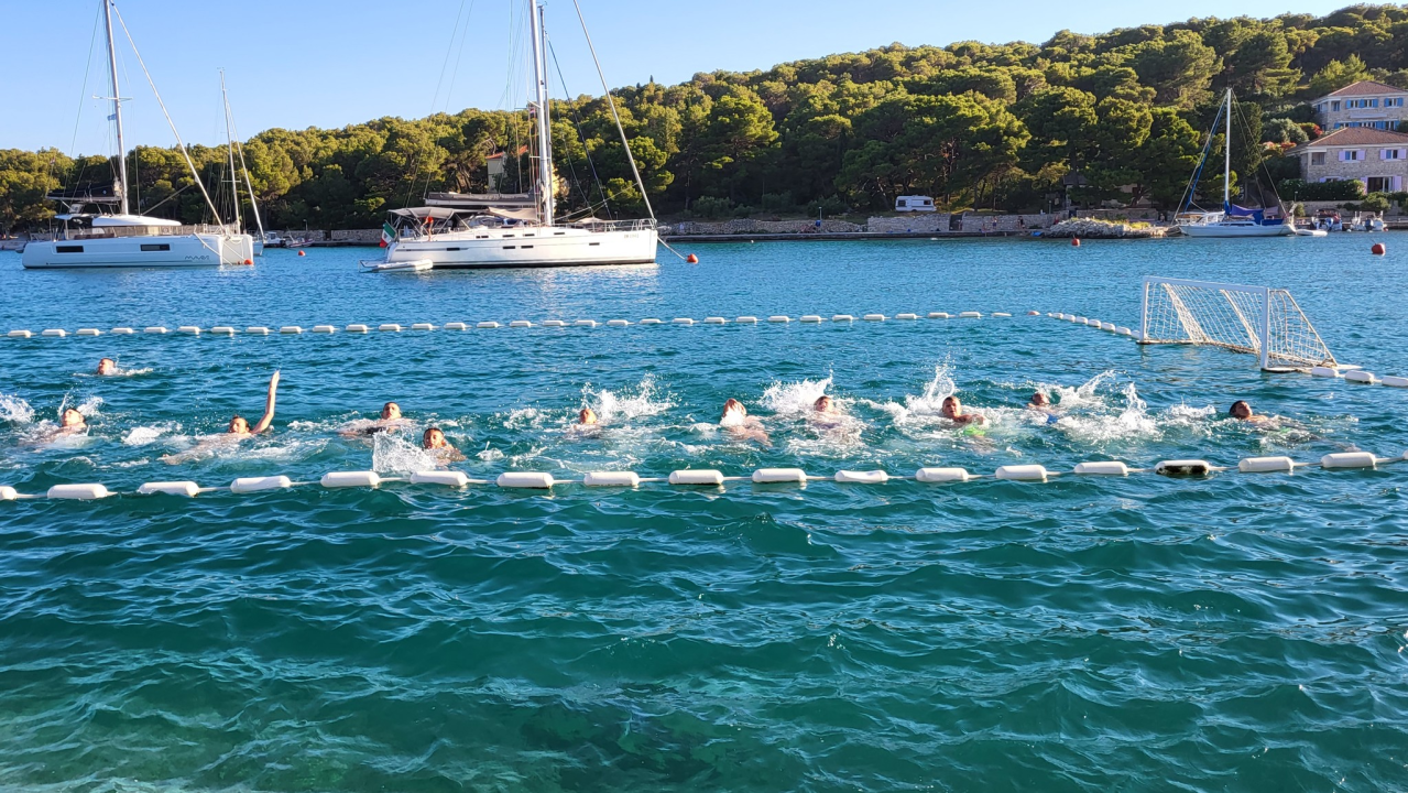 Povijesna utakmica za Prvić Luku: Kako je vaterpolo uzburkao usnulu valu...