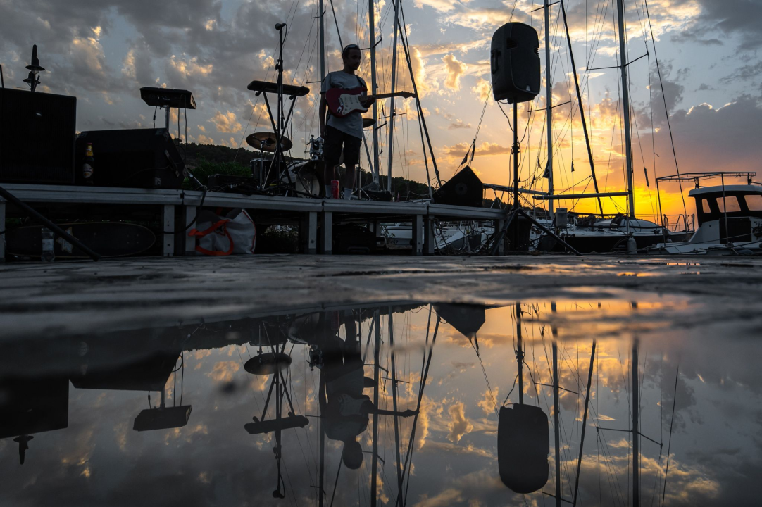 Zbog ove fotogalerije pokajat ćete se što niste otišli na Zlarin Street Music Festival!
