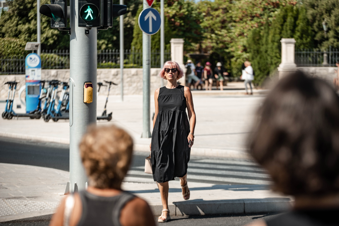 Duge haljine i šareni komadi: Evo što se sve nosilo ovih dana u Điru po gradu 