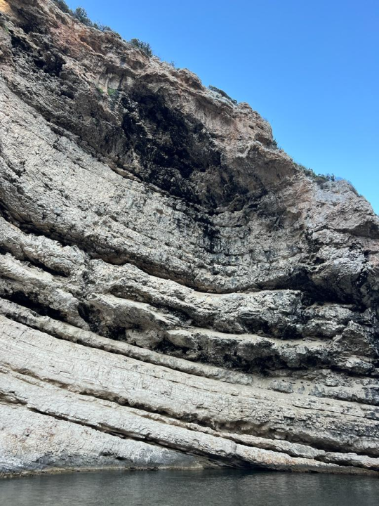 Morska avantura posade ŠibenikIN-a: Jako jugo, promjena ruta i nezaboravni dani na prekrasnoj jedrilici
