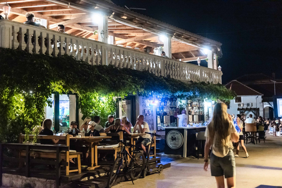 Rock'n'roll, finger food i kokteli: Stray Cat mjesto je koje morate posjetiti! 