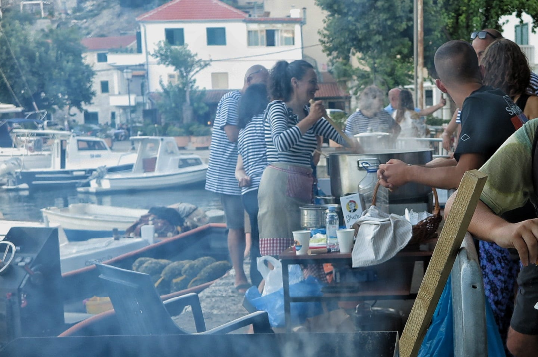 Pogledajte kako je bilo na tradicionalnoj Zatonskoj pidočijadi
